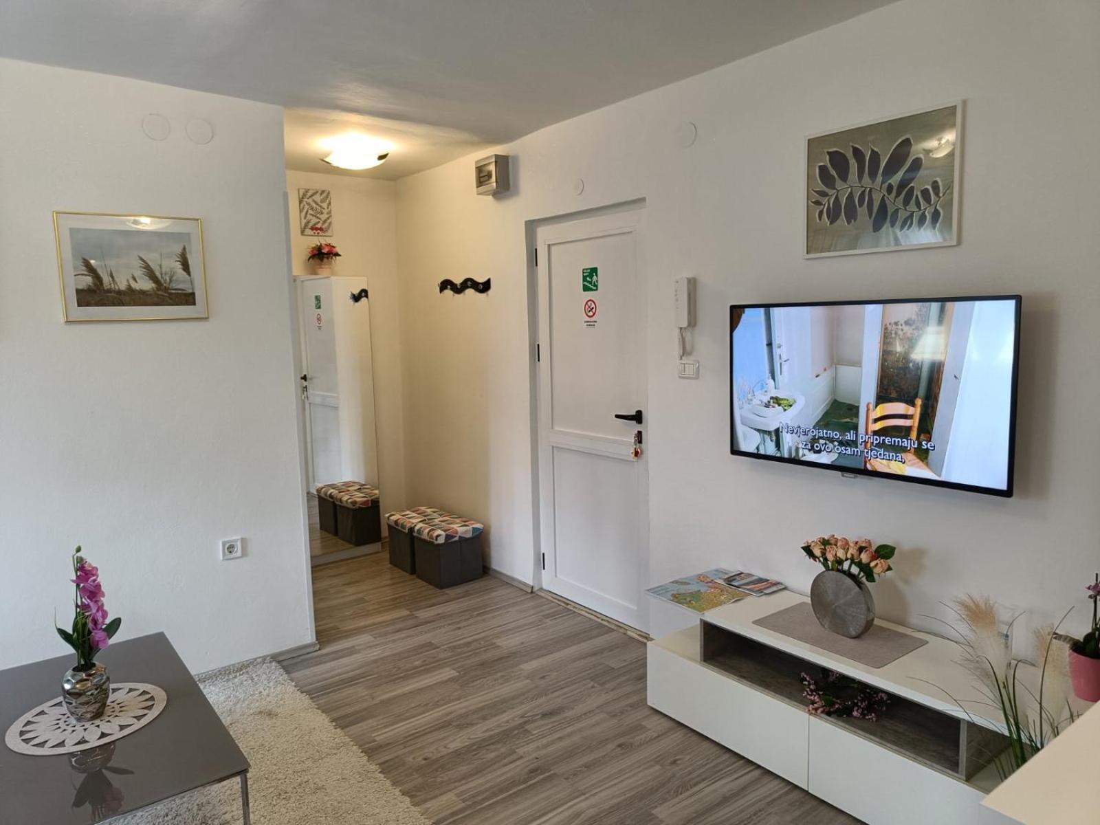 Apartments Mary & Free Parking Rovinj Quarto foto